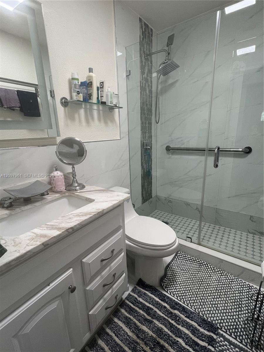 5400 SW 140th Place