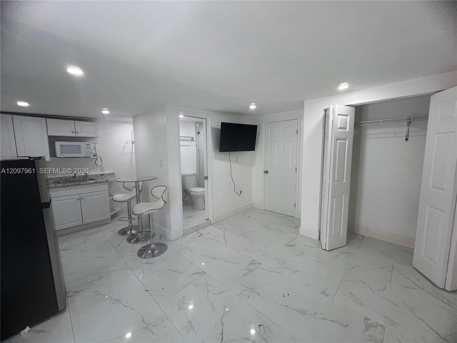 5400 SW 140th Place