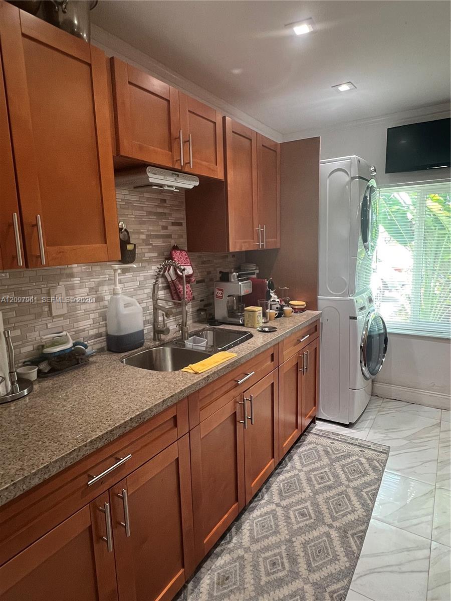 5400 SW 140th Place