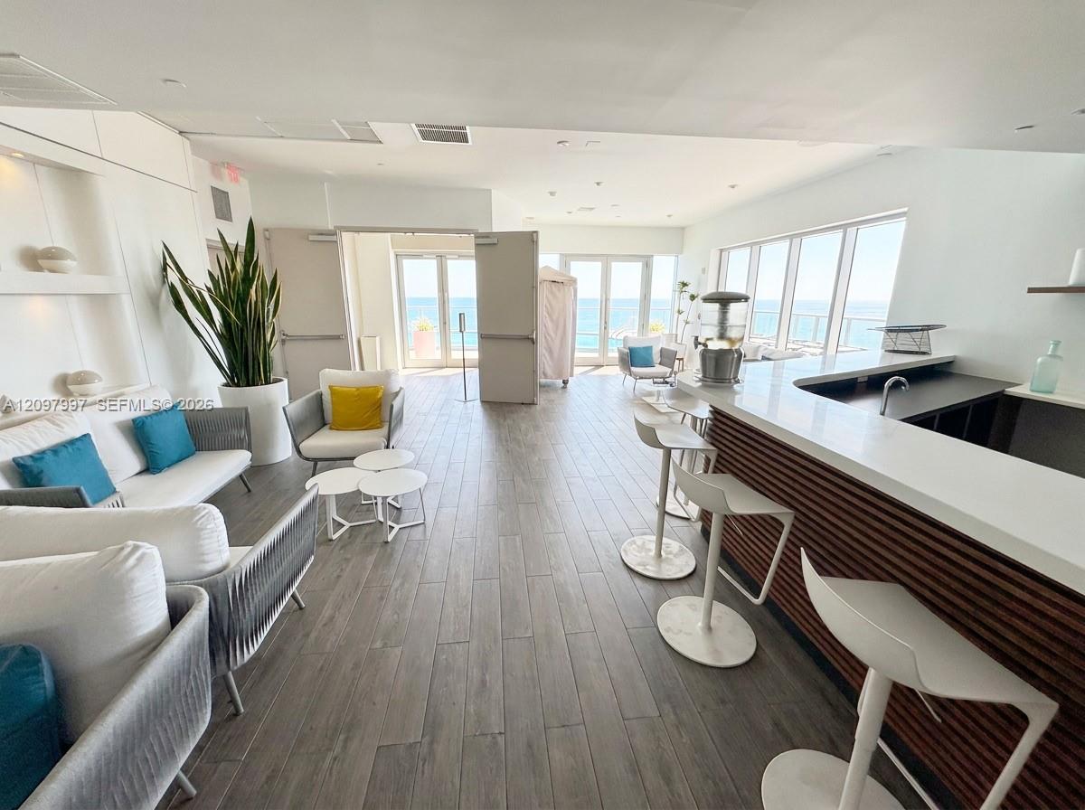 2602 E Hallandale Beach Boulevard gallery image #20