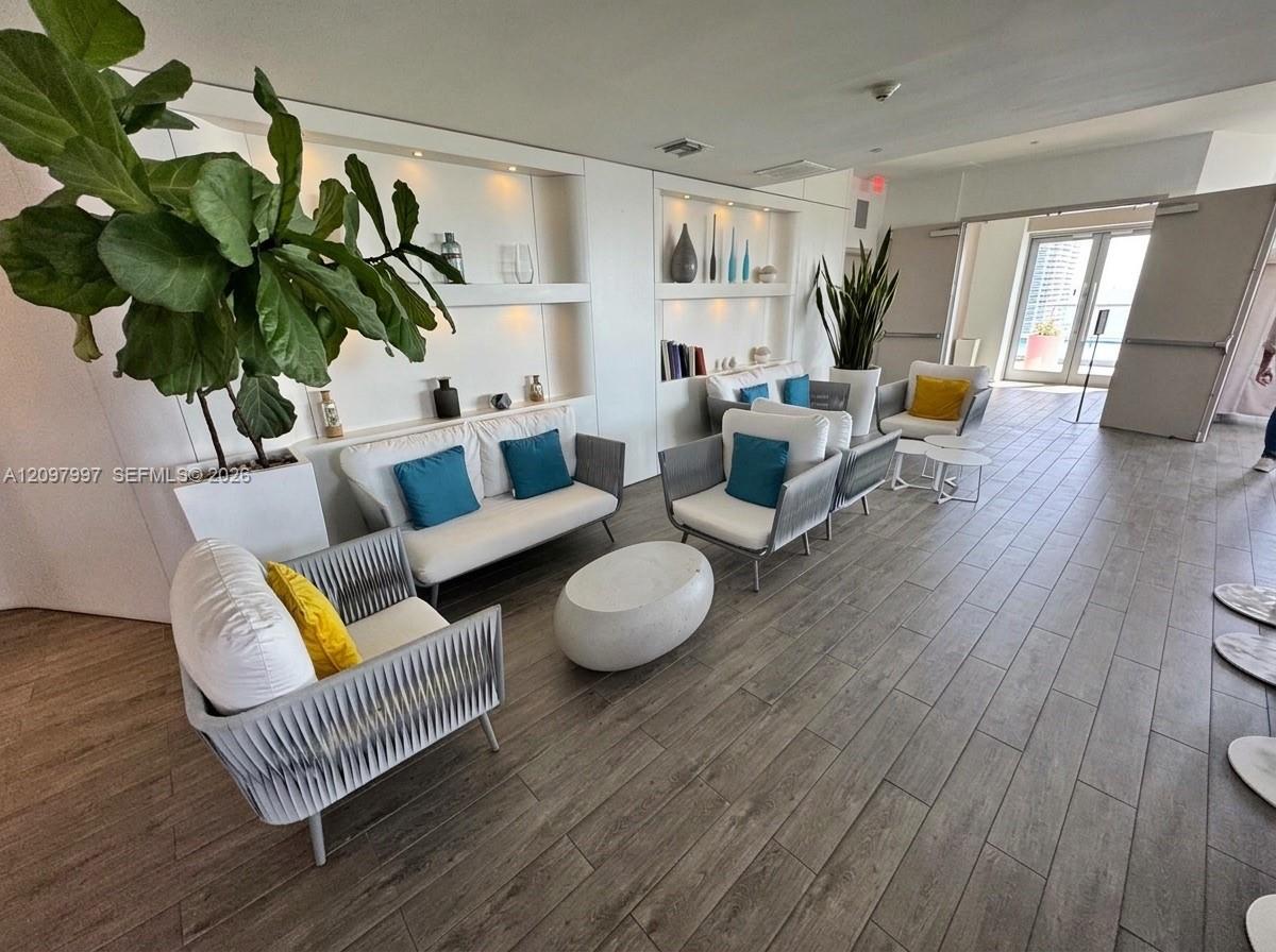 2602 E Hallandale Beach Boulevard gallery image #23