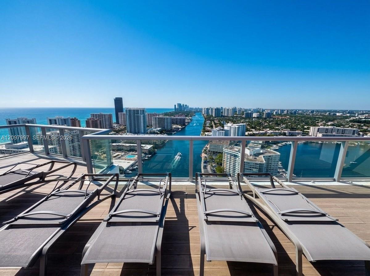 2602 E Hallandale Beach Boulevard gallery image #28