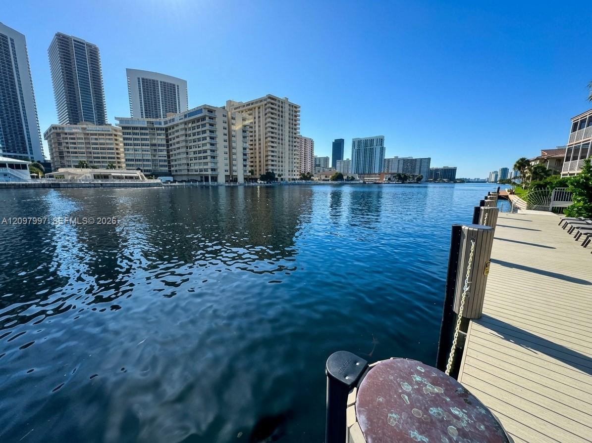 2602 E Hallandale Beach Boulevard gallery image #55