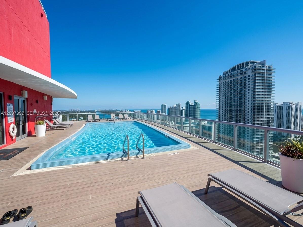 2602 E Hallandale Beach Boulevard gallery image #59