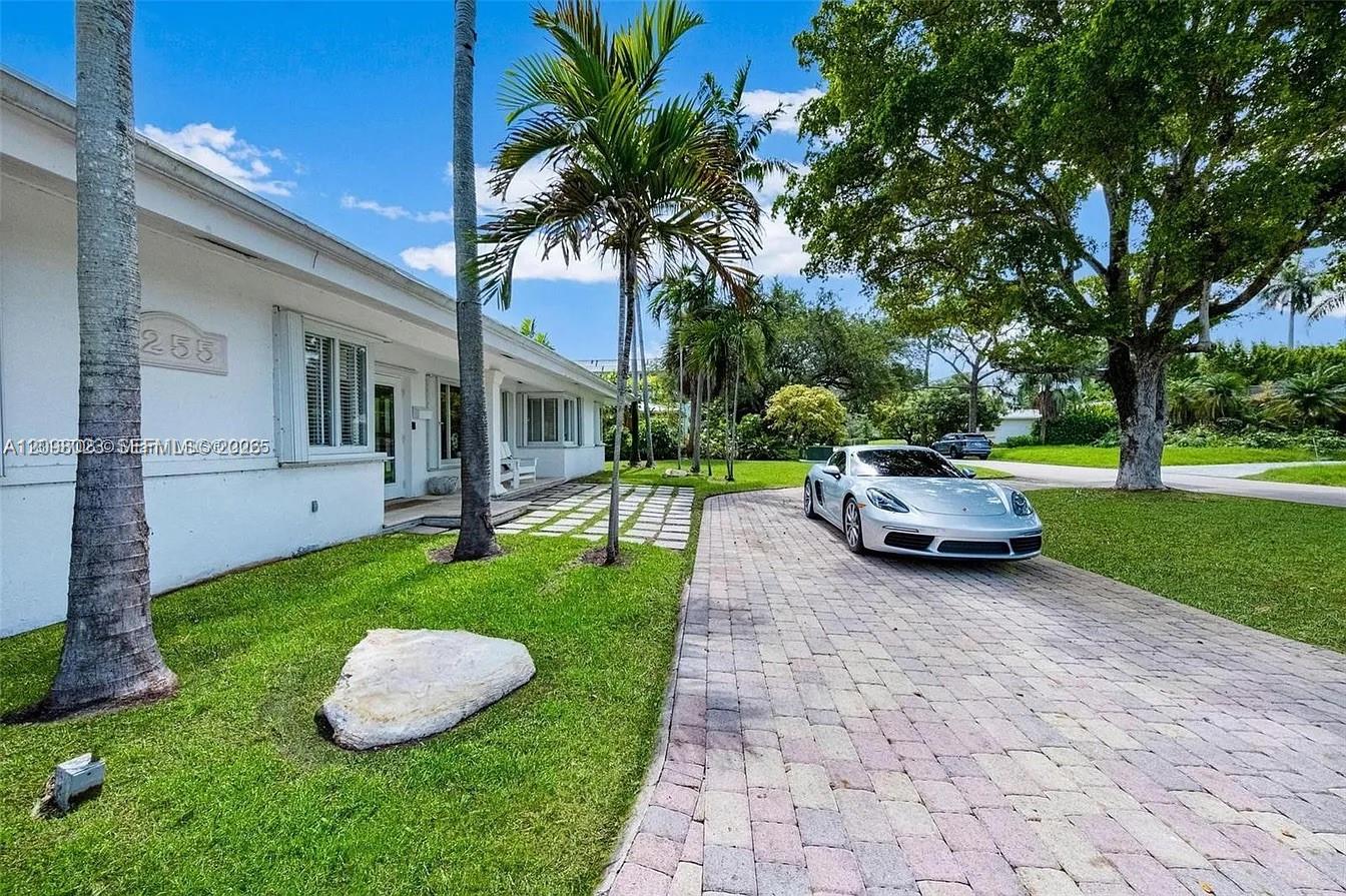1255 NE 93rd Street