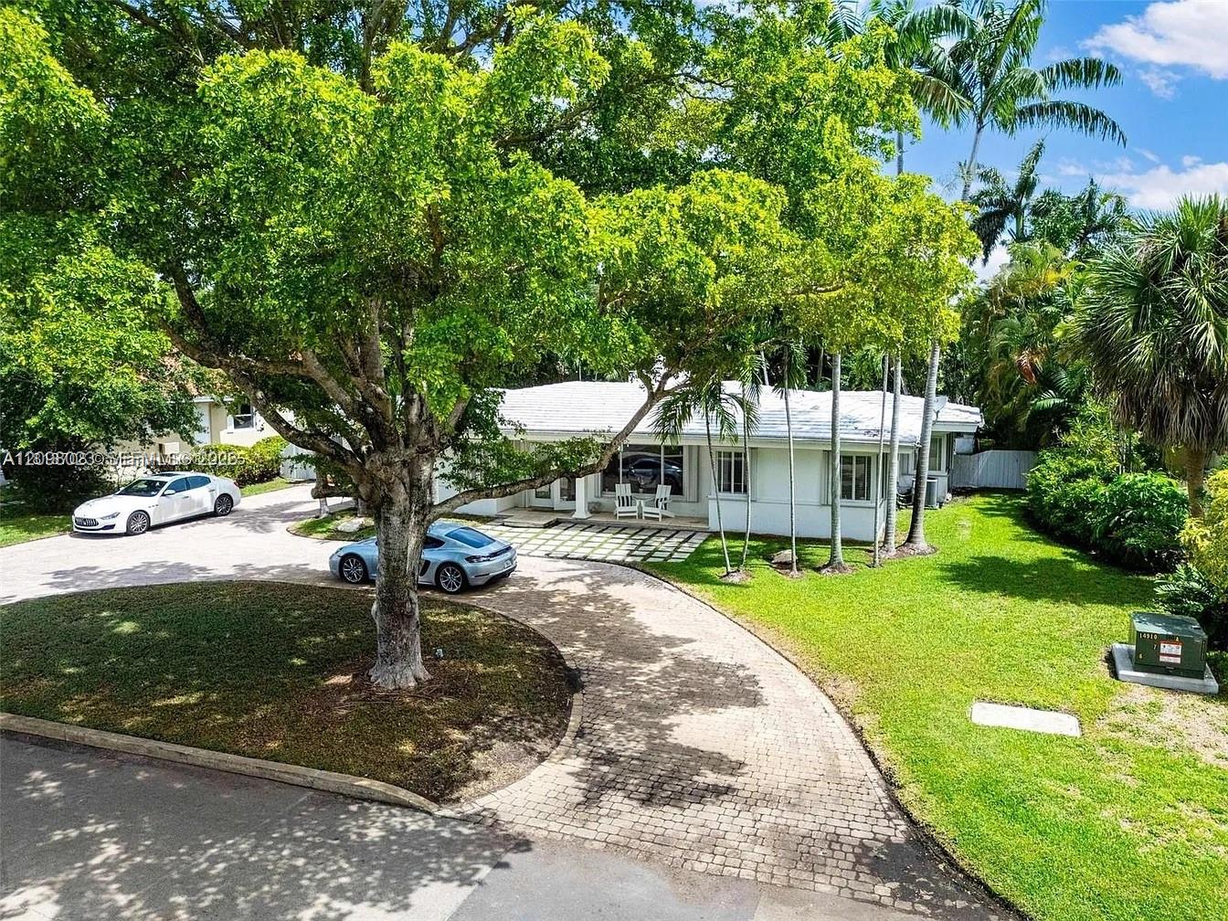 1255 NE 93rd Street