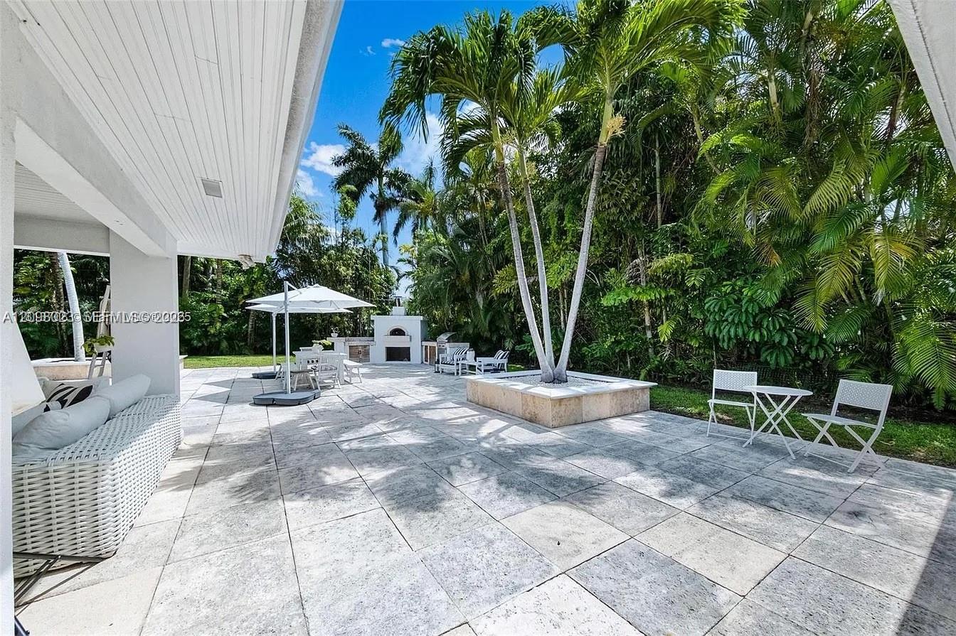 1255 NE 93rd Street