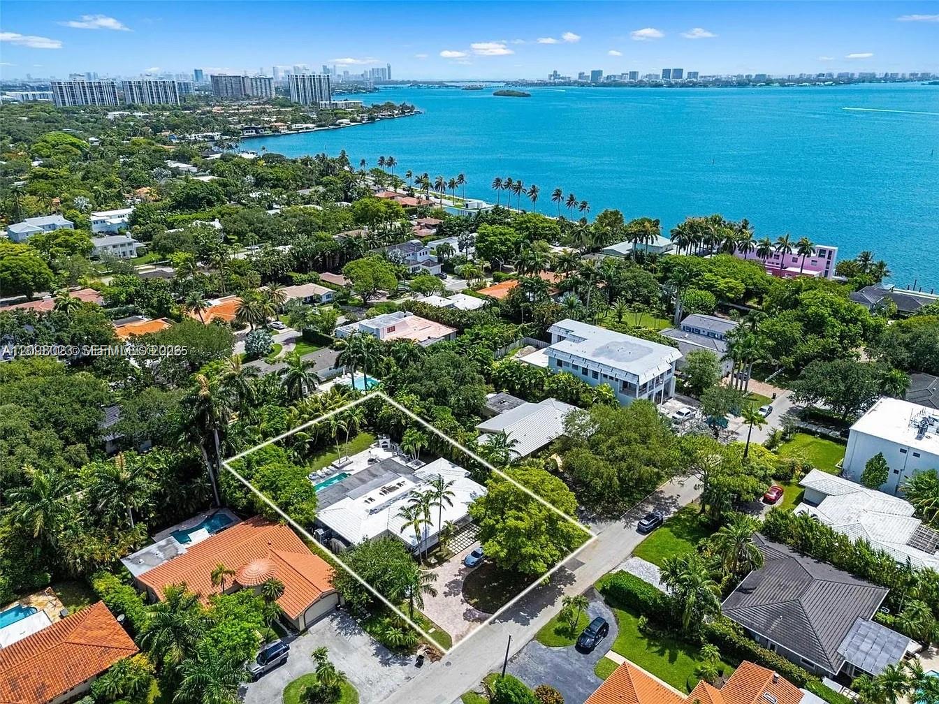 1255 NE 93rd Street