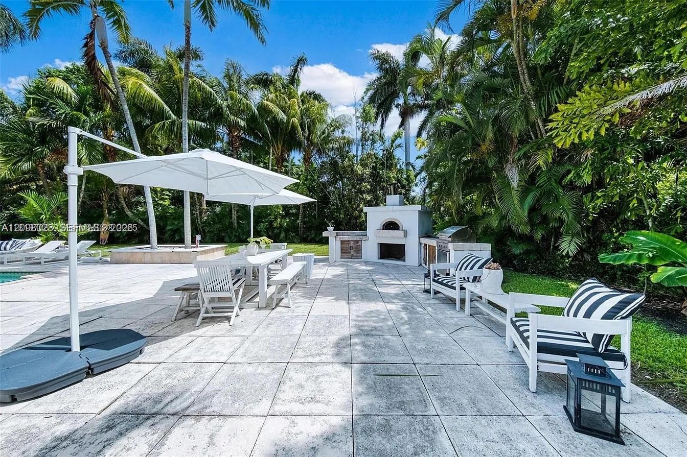 1255 NE 93rd Street