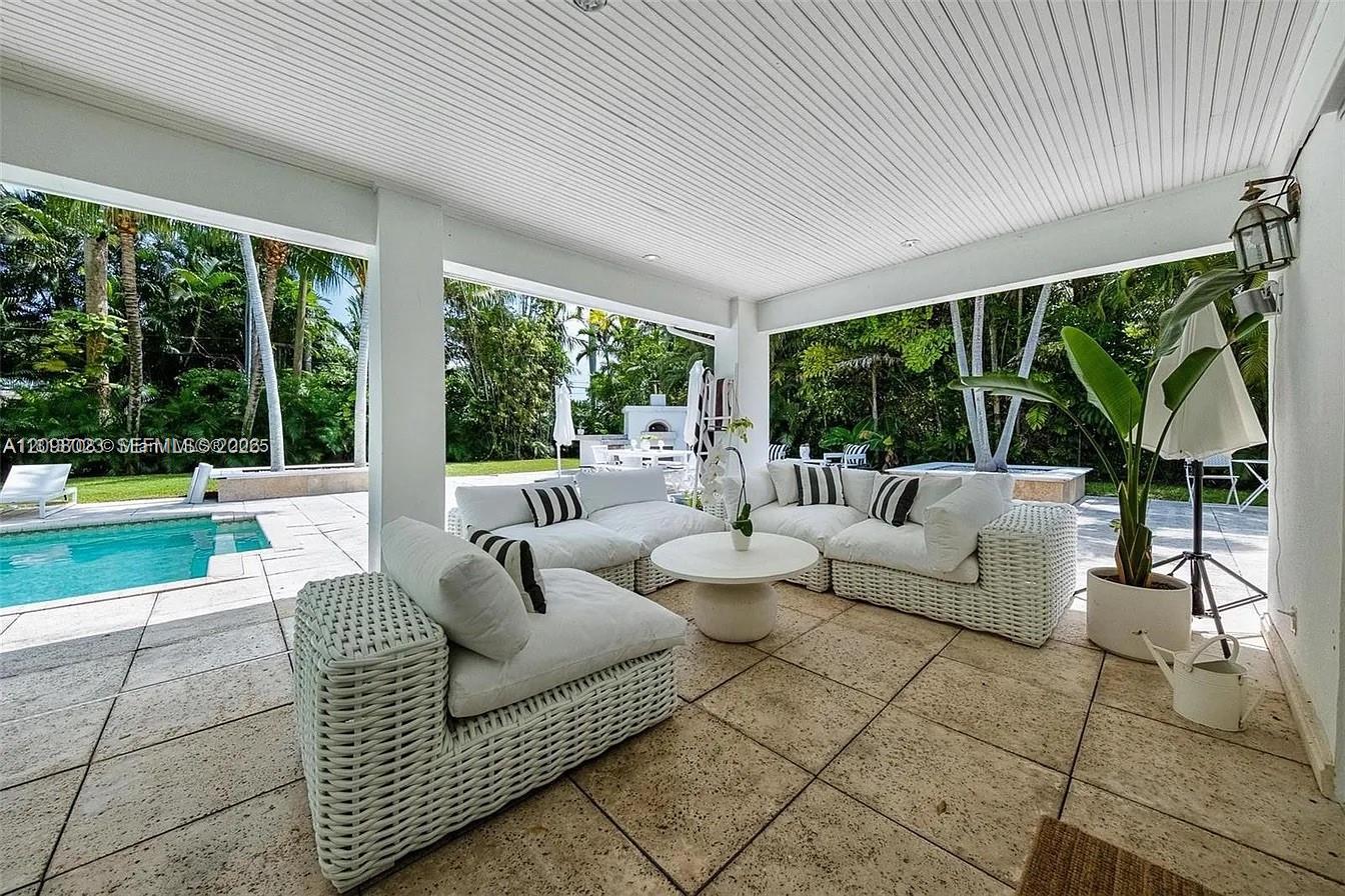1255 NE 93rd Street