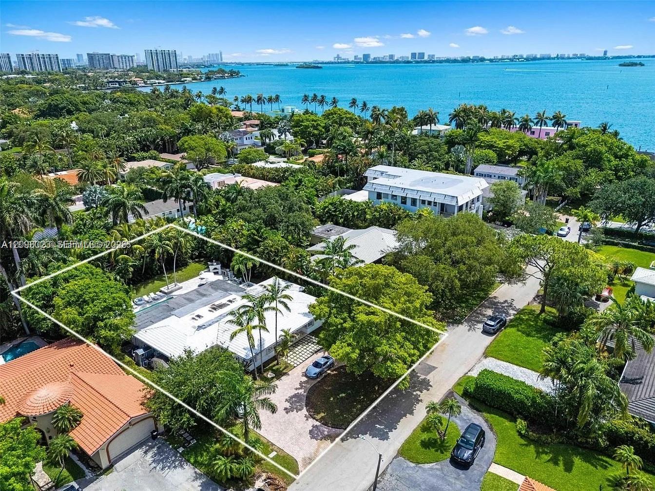 1255 NE 93rd Street