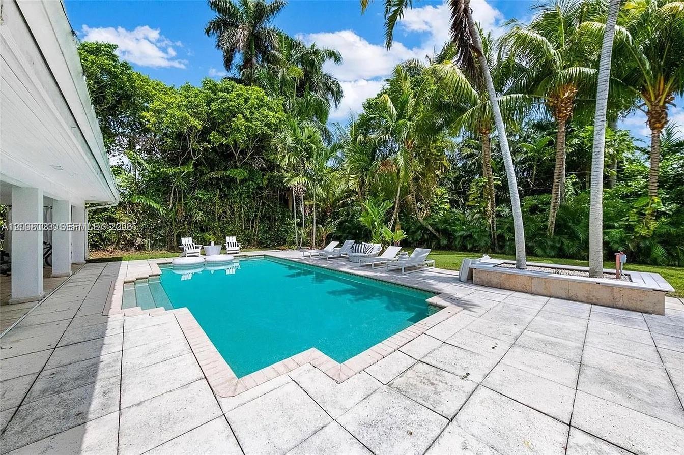 1255 NE 93rd Street