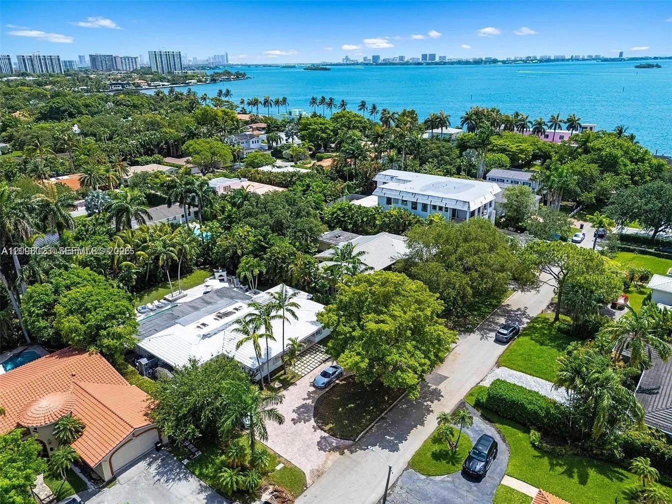 1255 NE 93rd Street