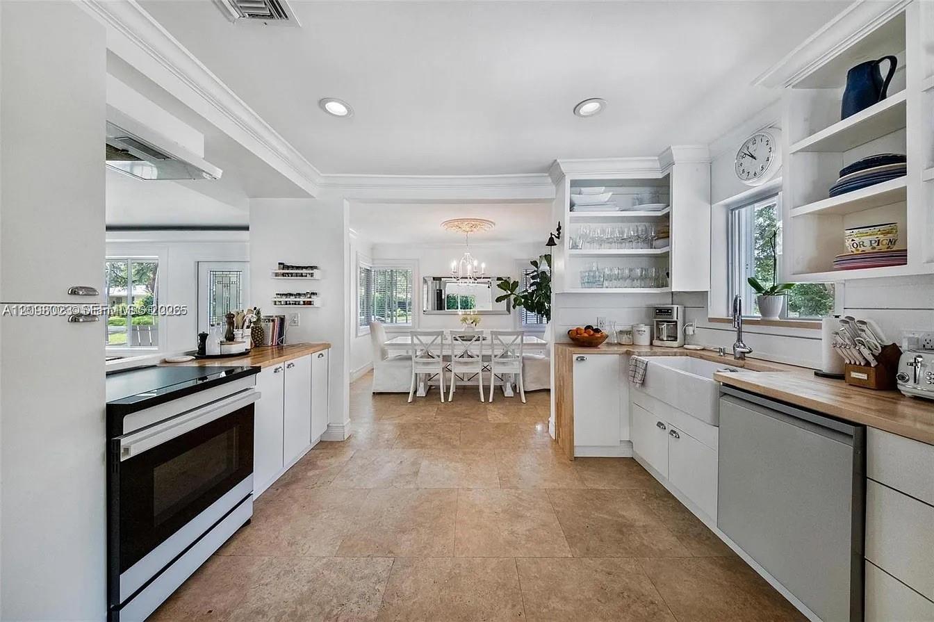 1255 NE 93rd Street