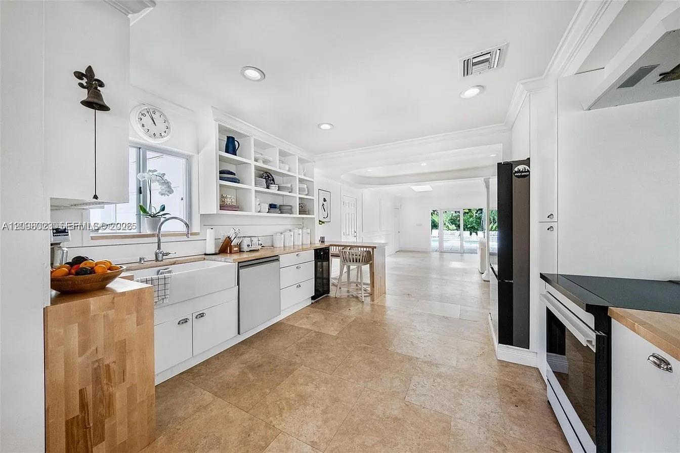 1255 NE 93rd Street