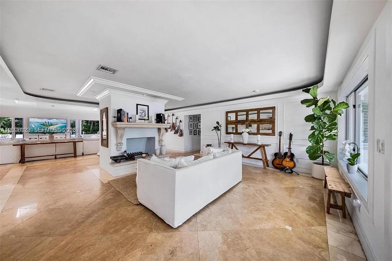 1255 NE 93rd Street