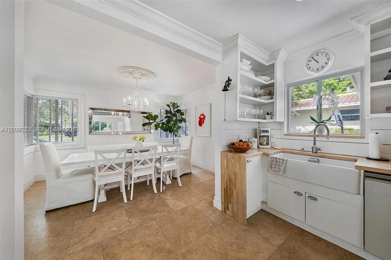 1255 NE 93rd Street