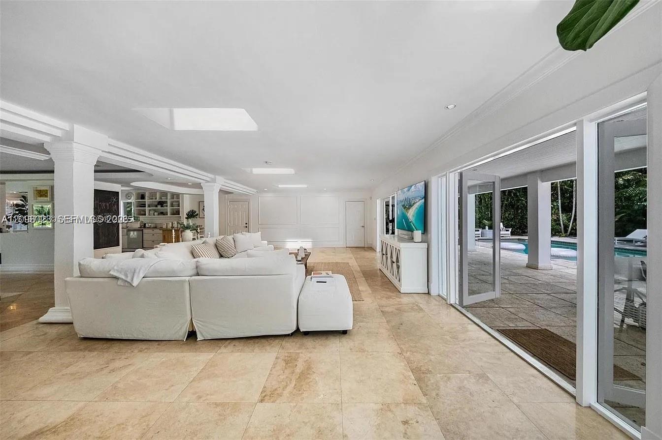1255 NE 93rd Street