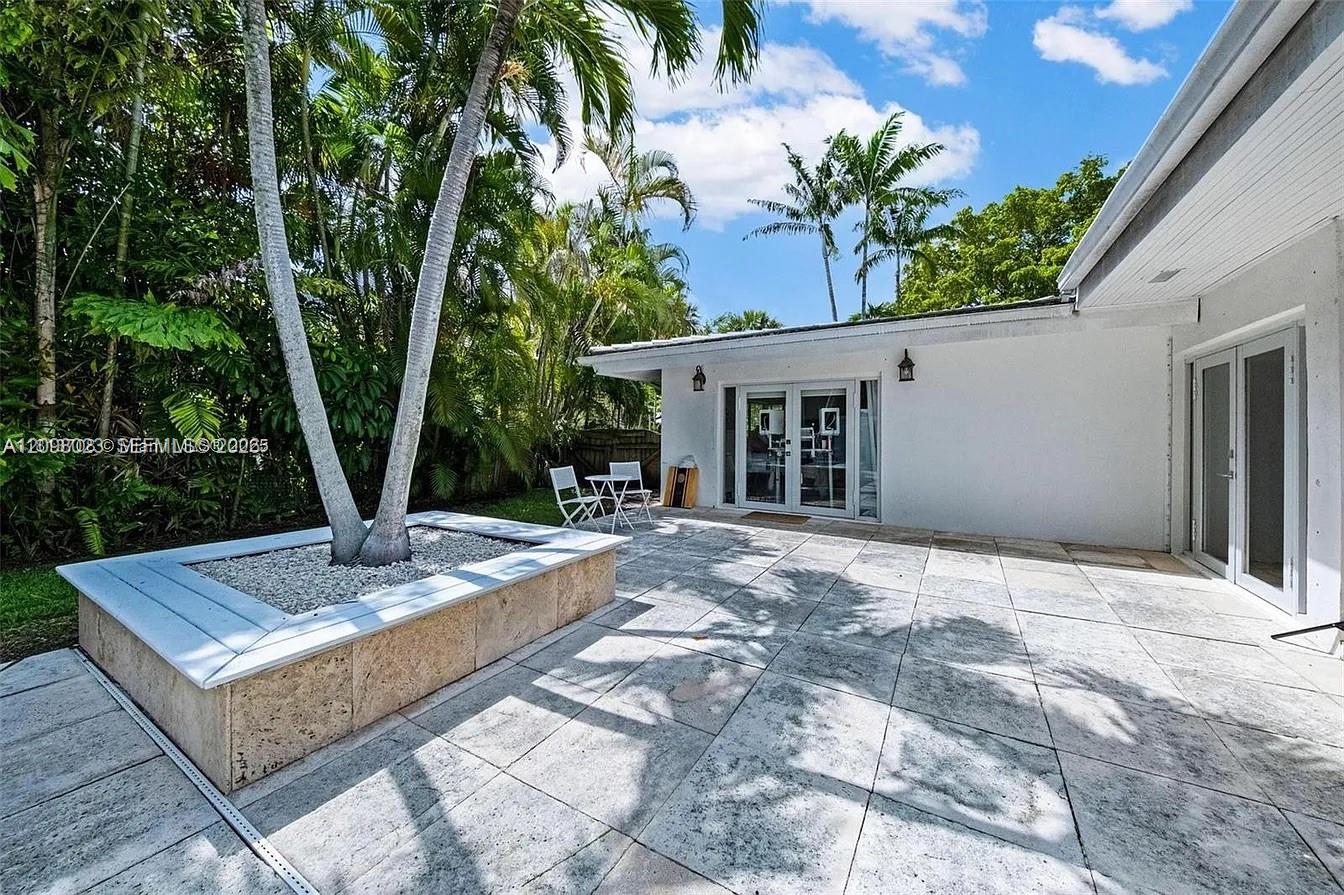 1255 NE 93rd Street