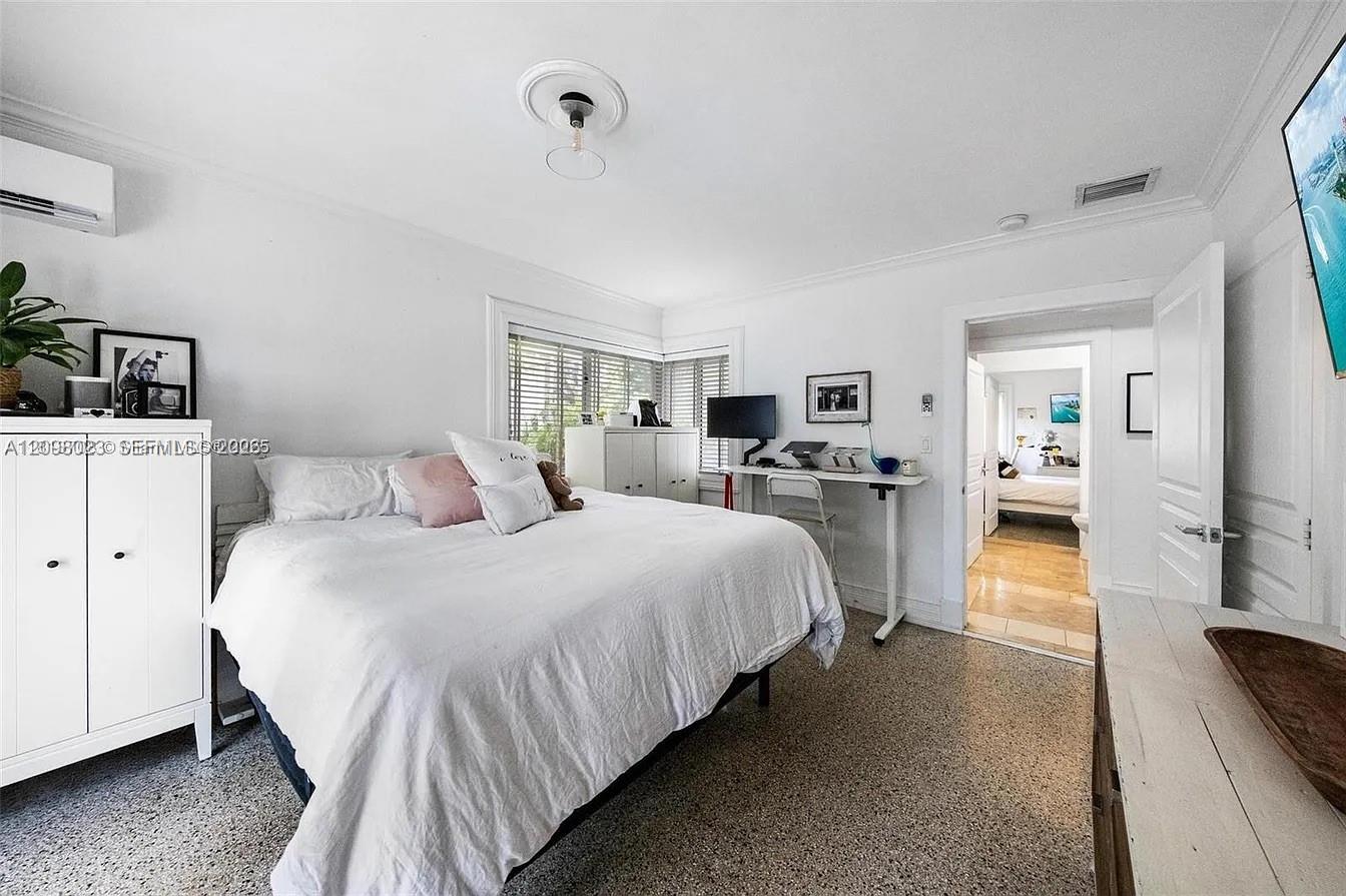1255 NE 93rd Street