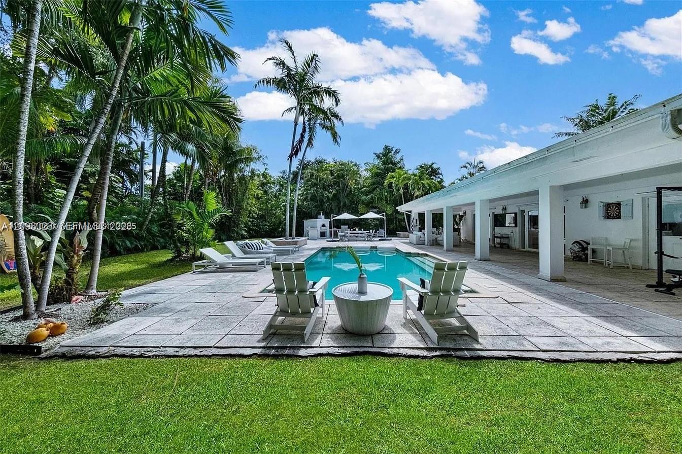 1255 NE 93rd Street