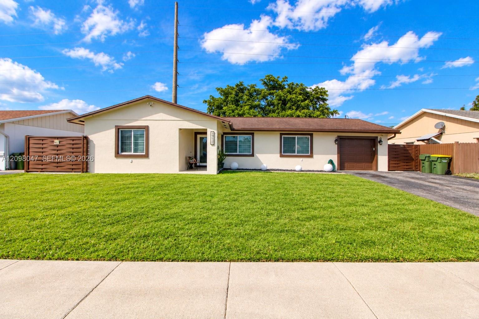 1711 N Anhinga Lane