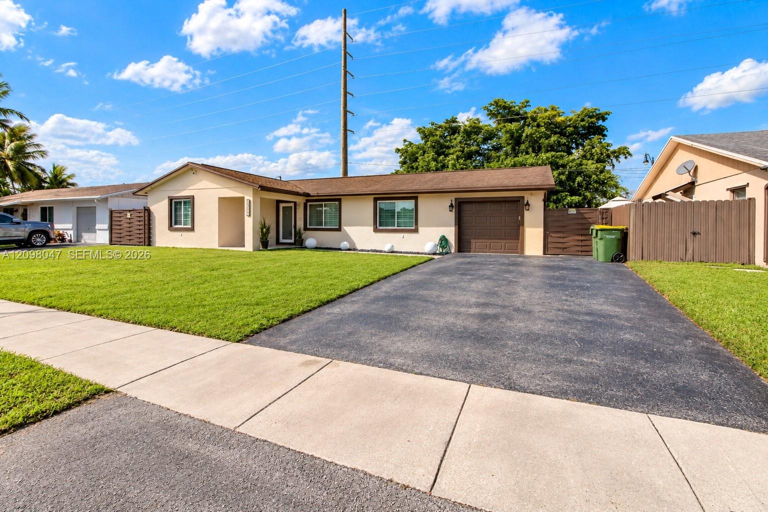 1711 N Anhinga Lane