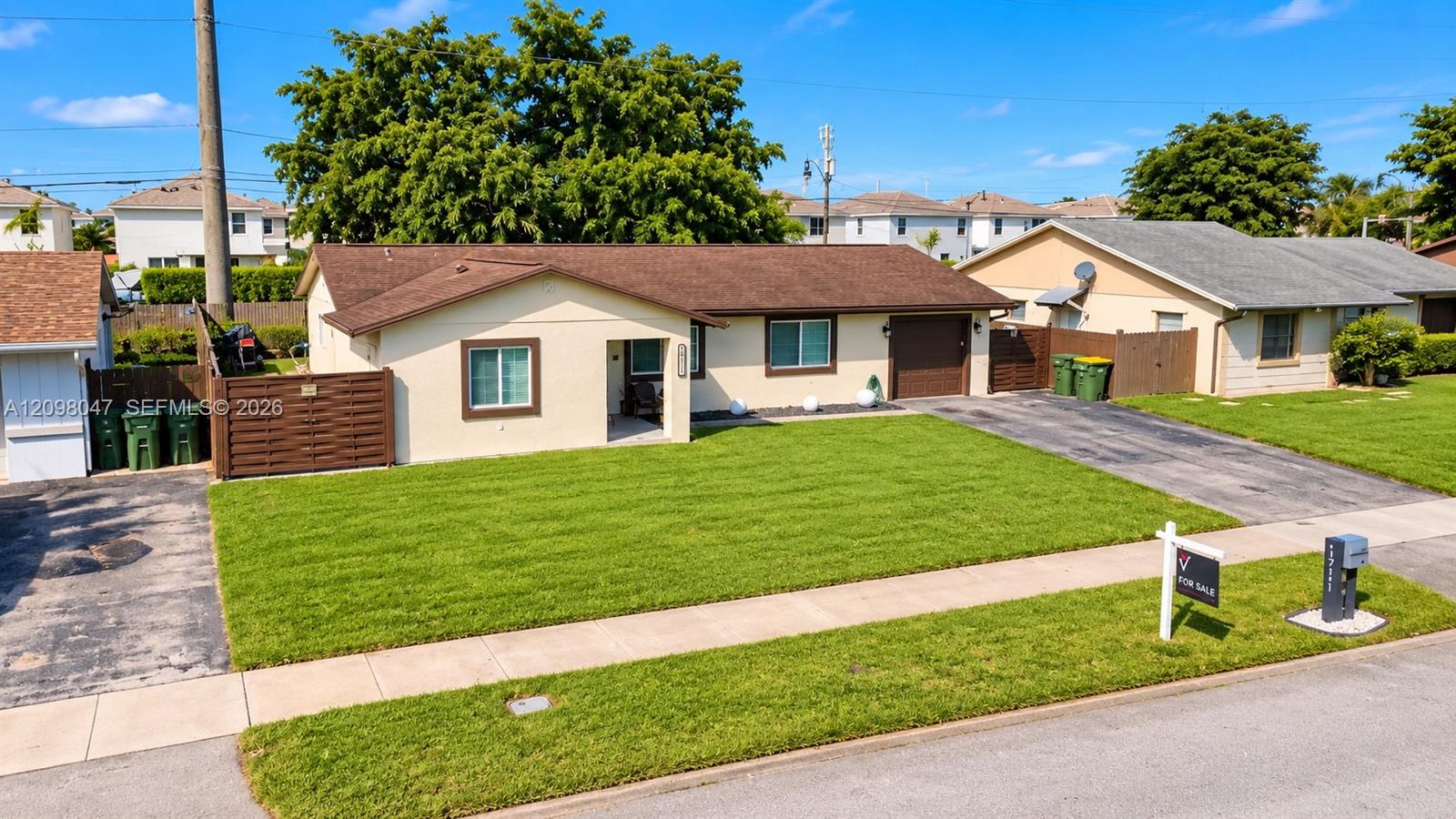 1711 N Anhinga Lane