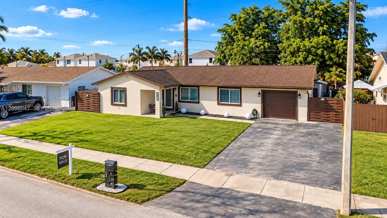 1711 N Anhinga Lane