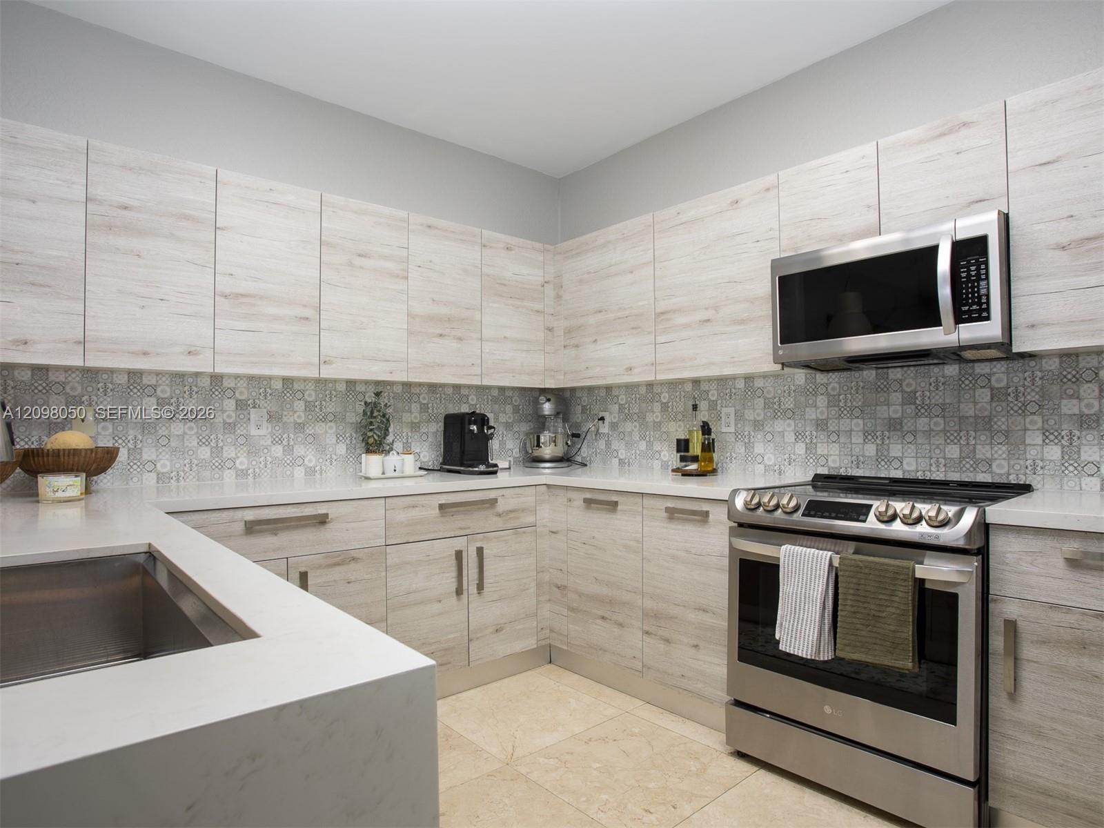 11480 NW 81st Terrace