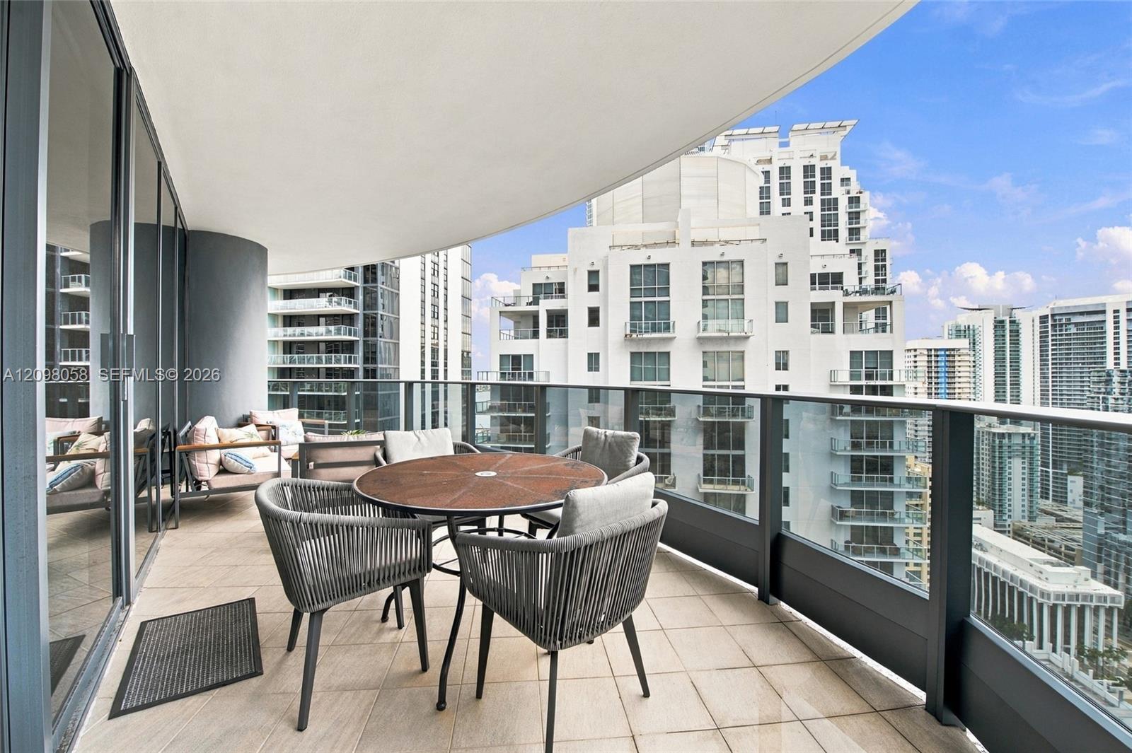 1000 Brickell Plaza