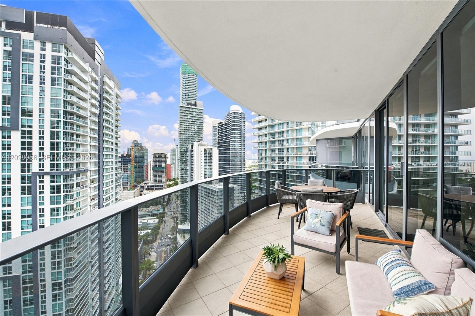 1000 Brickell Plaza