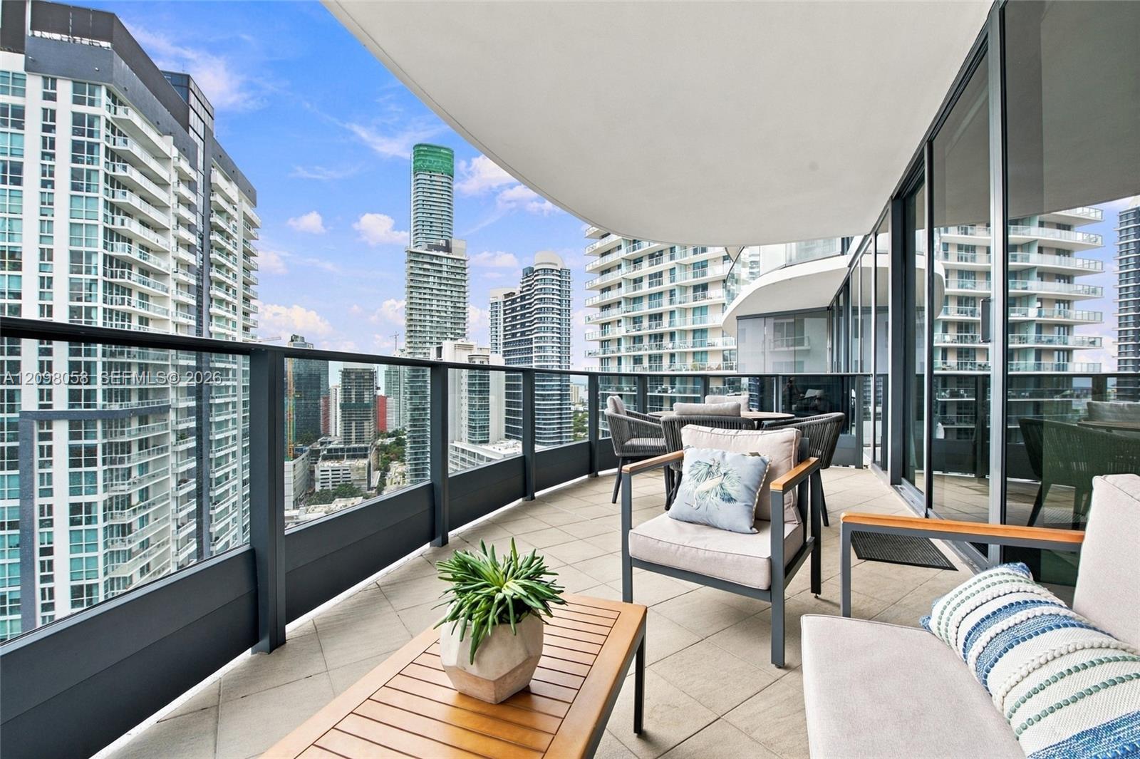 1000 Brickell Plaza
