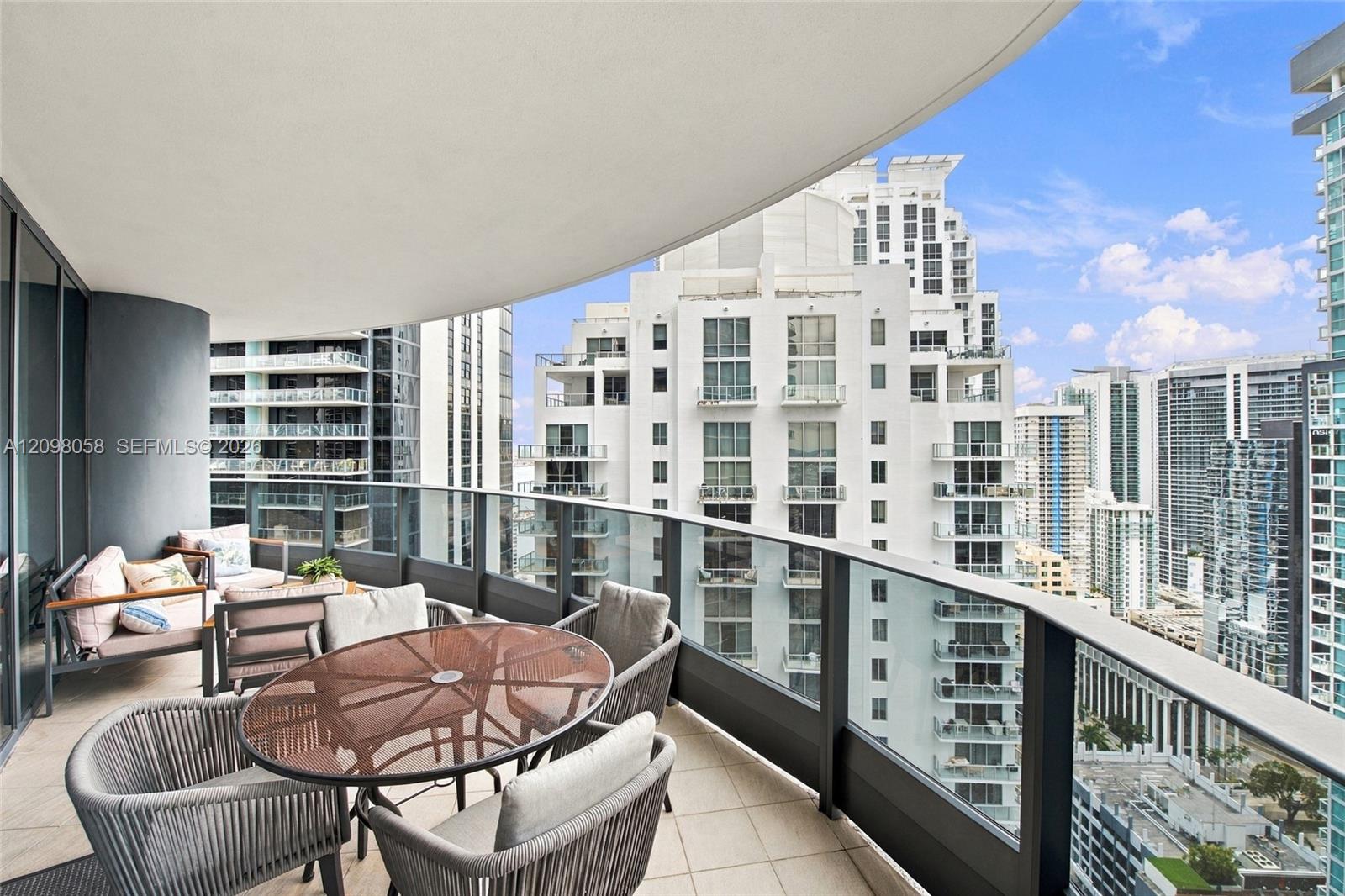 1000 Brickell Plaza