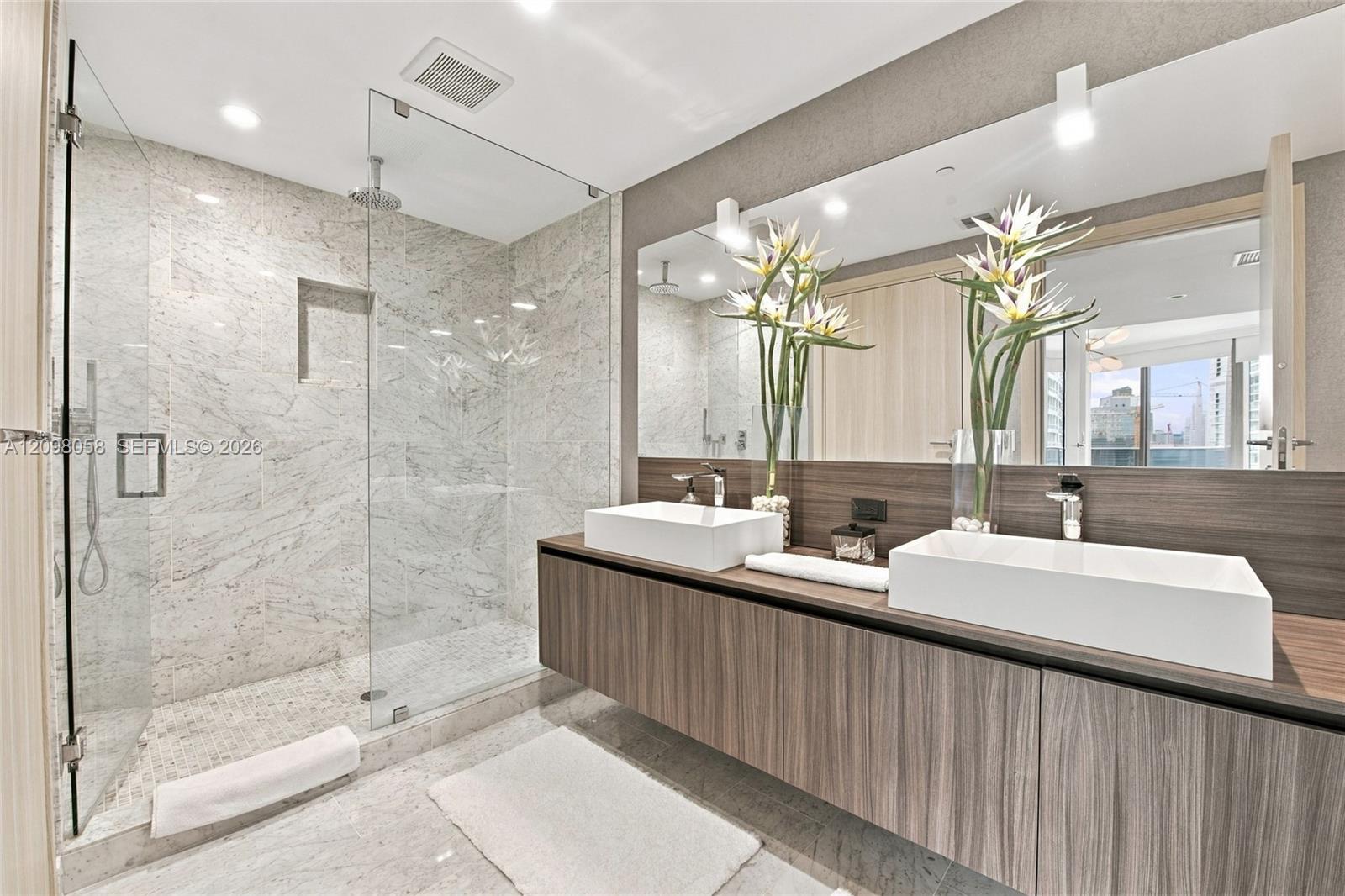 1000 Brickell Plaza