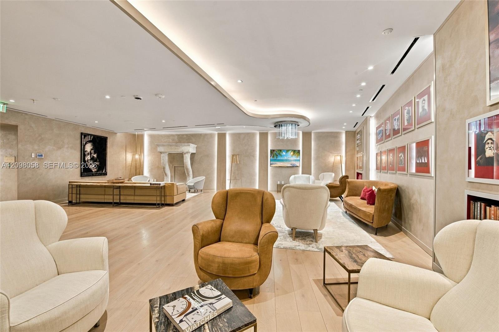 1000 Brickell Plaza