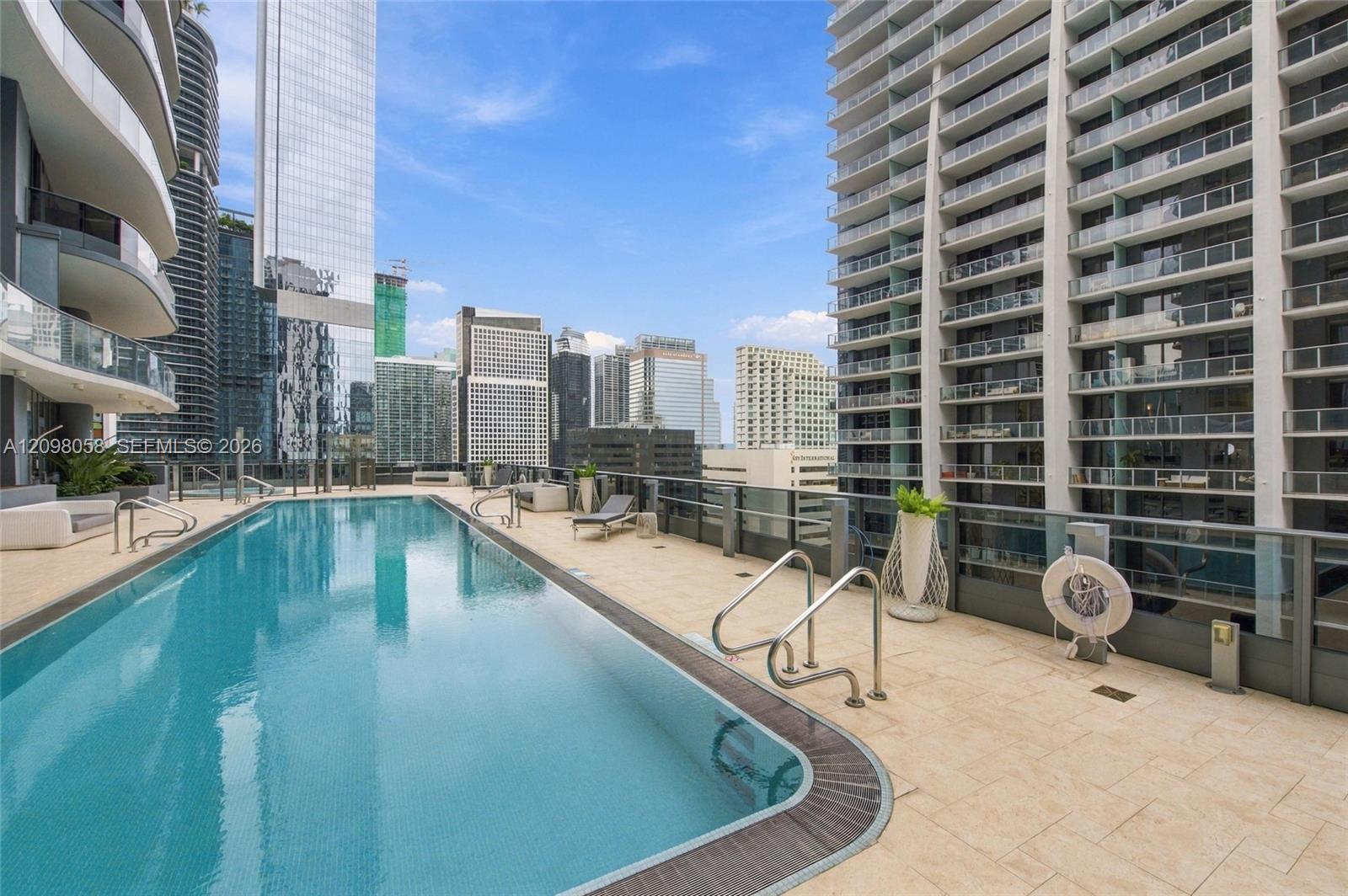 1000 Brickell Plaza