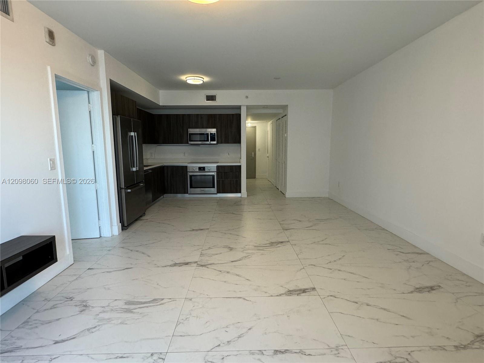 488 NE 18th Street