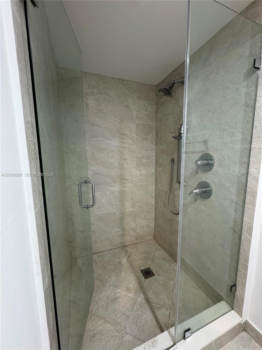 488 NE 18th Street