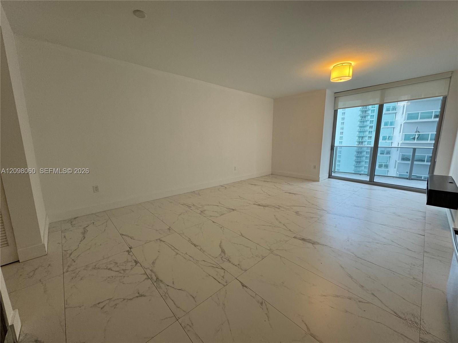 488 NE 18th Street