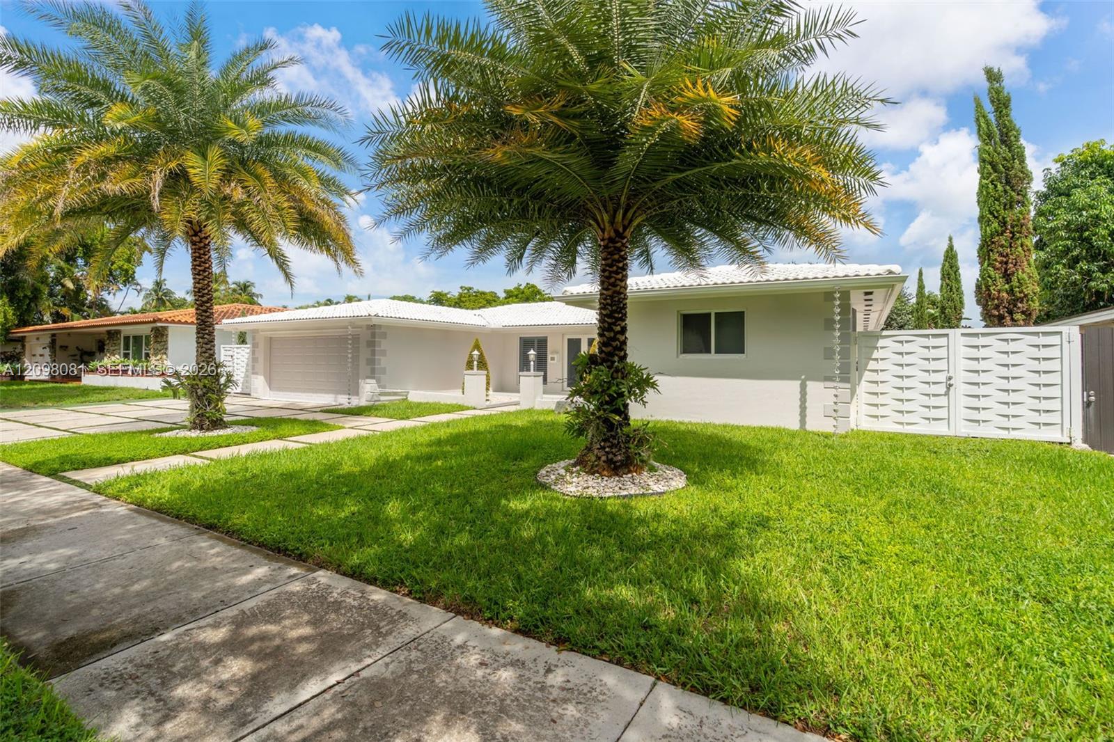 6951 S Miami Lakeway