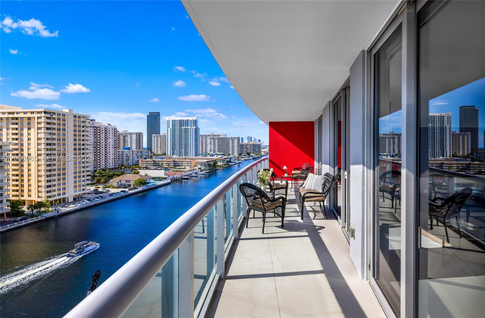 2600 E Hallandale Beach Boulevard gallery image #24
