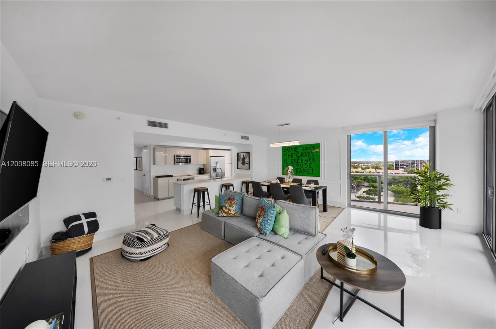 2600 E Hallandale Beach Boulevard gallery image #27