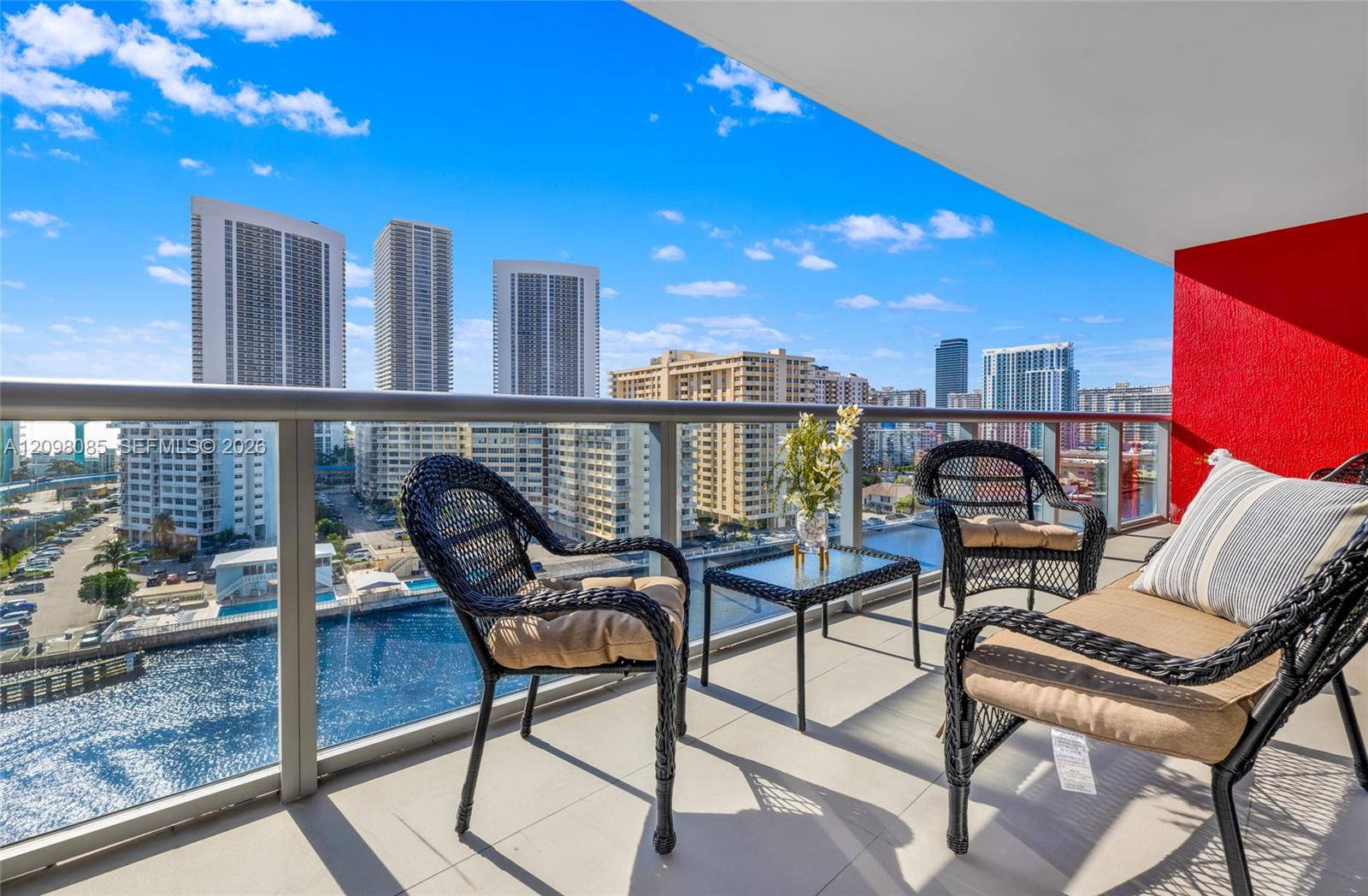 2600 E Hallandale Beach Boulevard gallery image #3