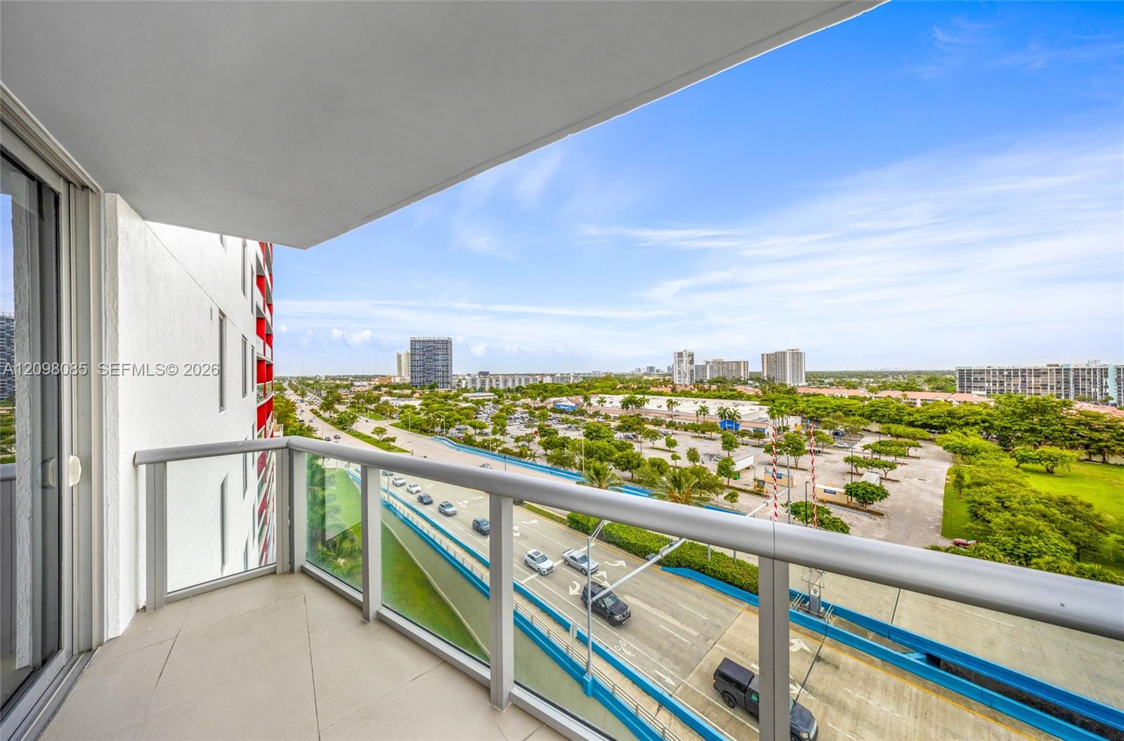 2600 E Hallandale Beach Boulevard gallery image #45