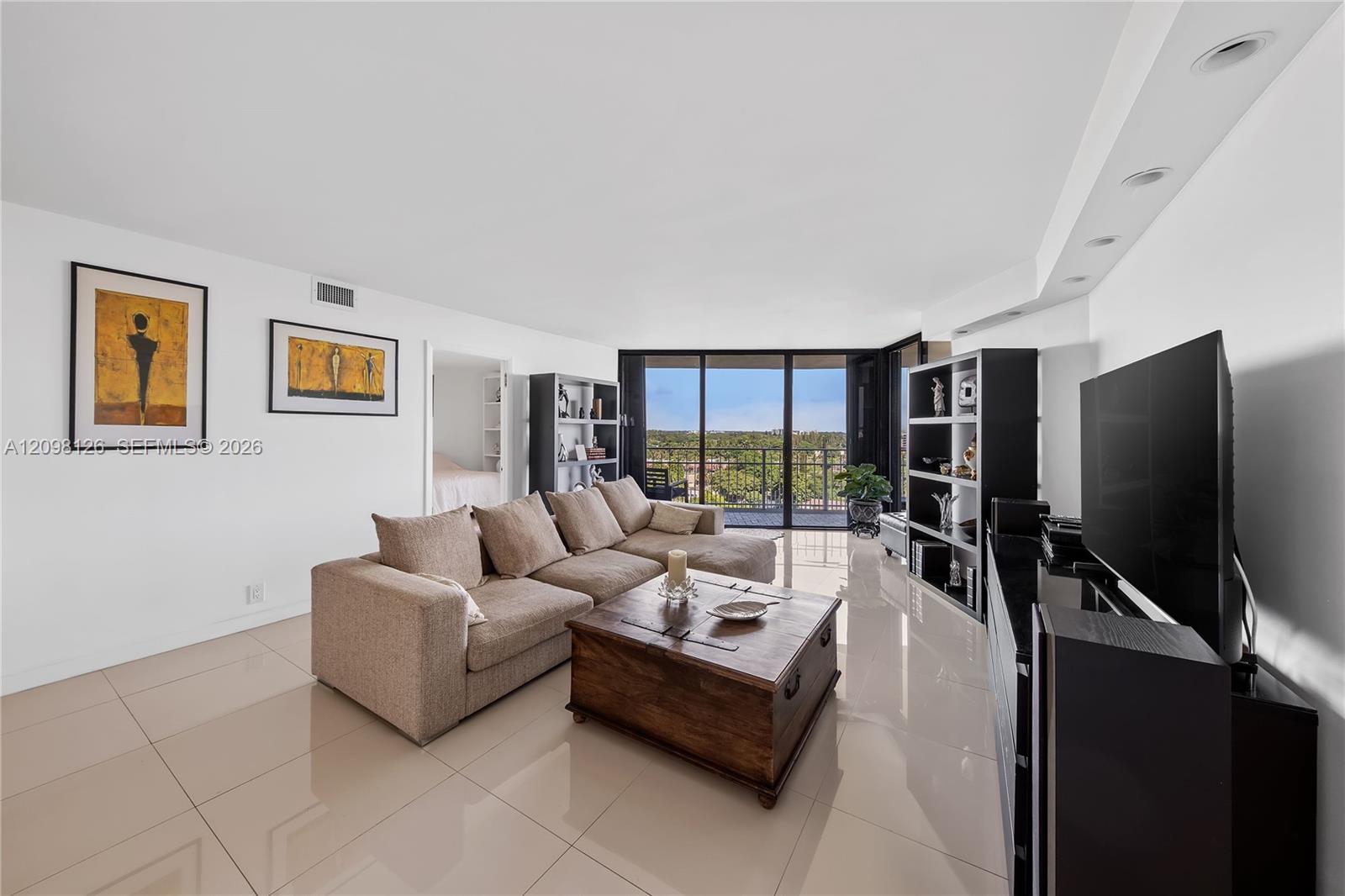 1000 Quayside Terrace