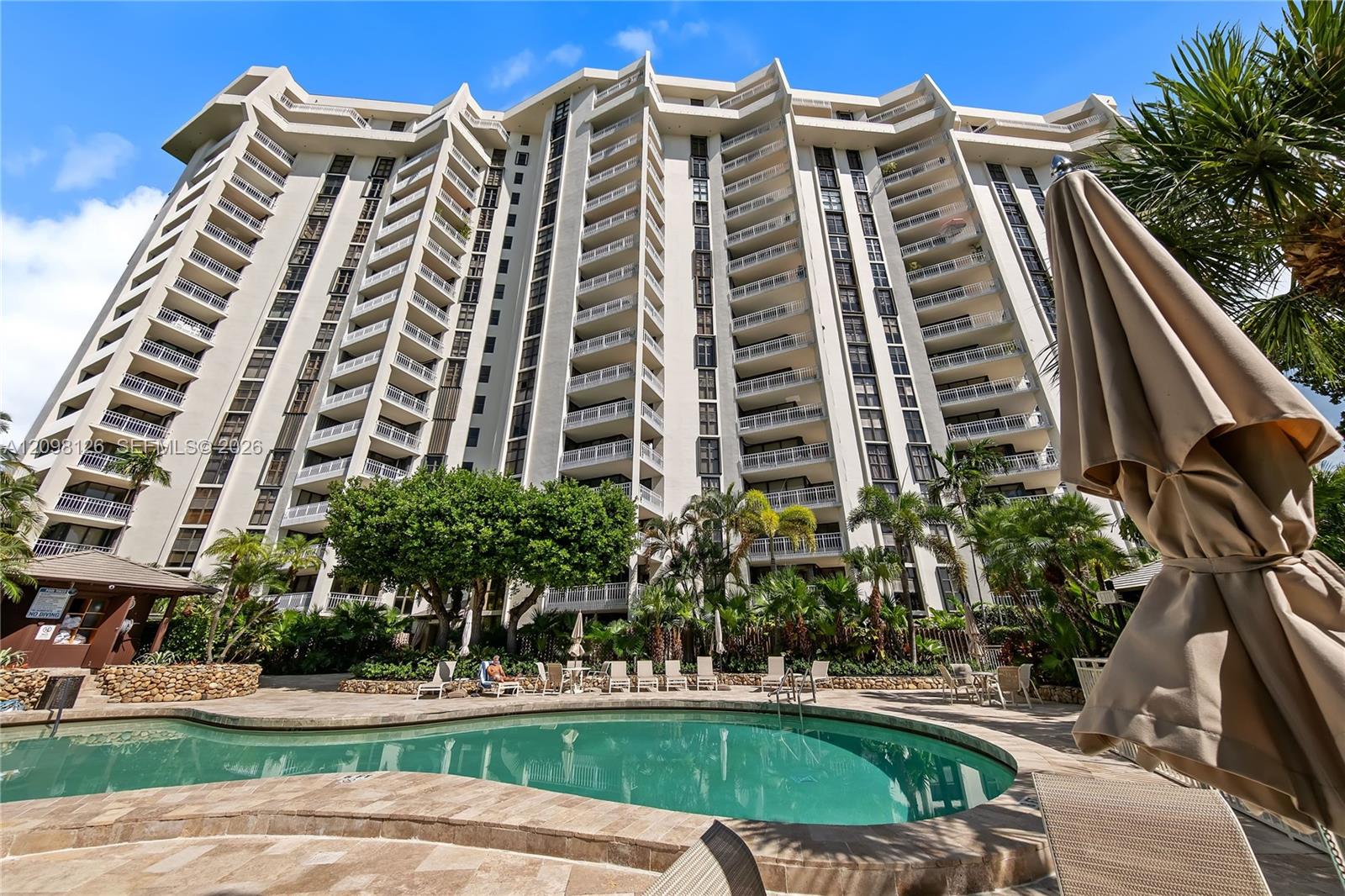 1000 Quayside Terrace