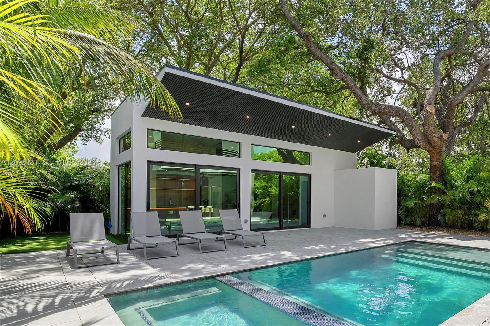 280 NW 47th Street