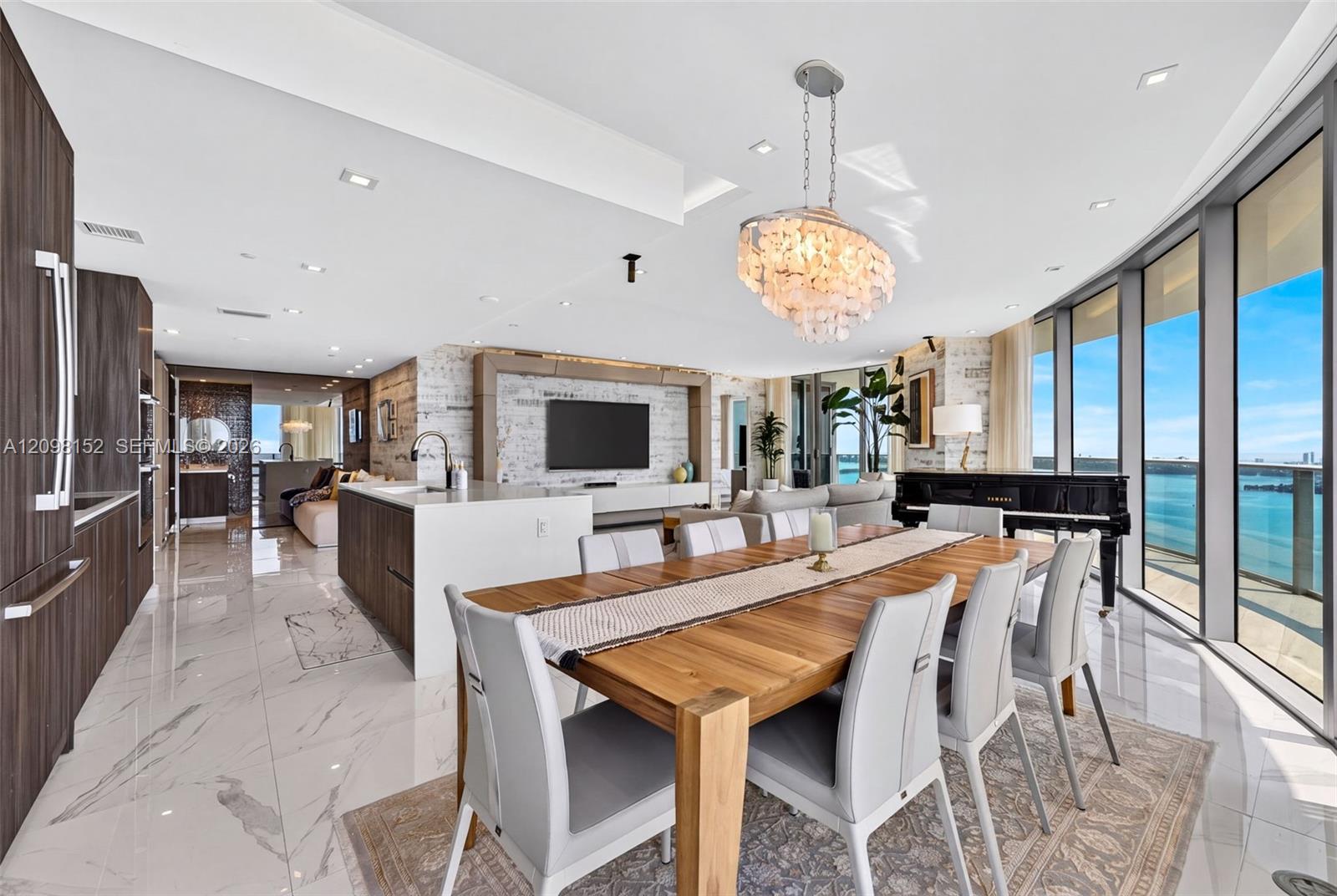 488 NE 18th Street