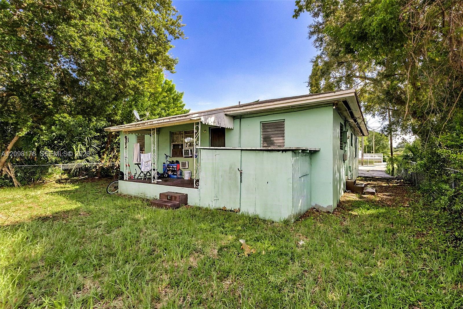 2525 NW 50th Street